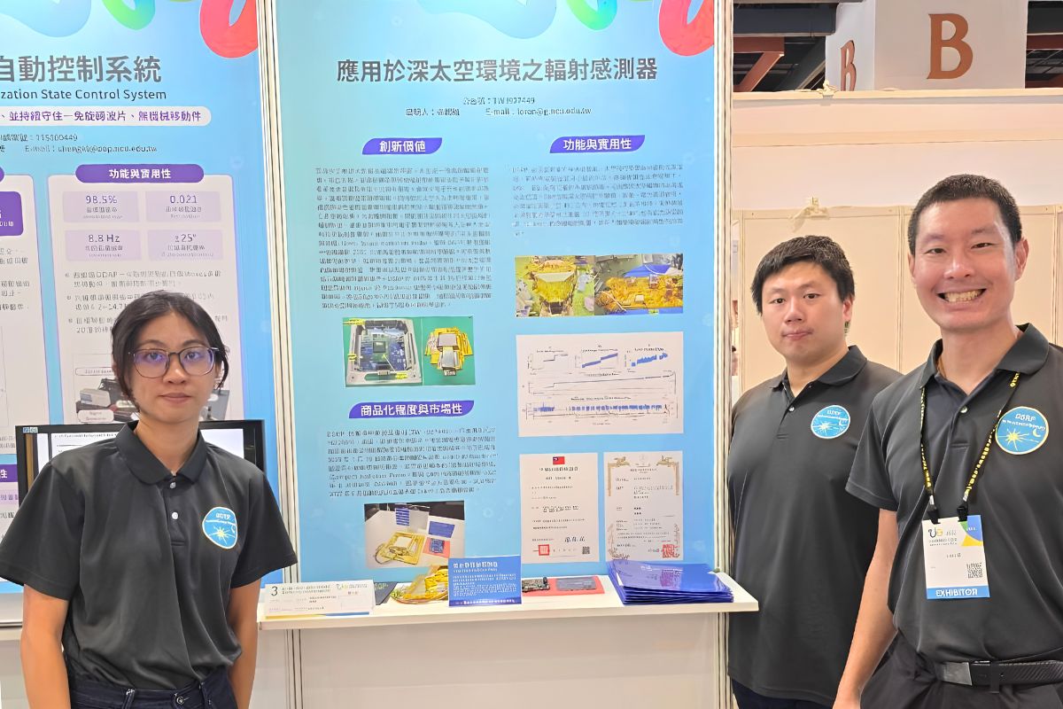 Professor Loren Cheewei Chang of the Department of Space Science and Engineering received the Platinum Award, Foxconn Corporate Special Award, and Delta Electronics Corporate Special Award for his “Radiation Sensor for Deep-Space Environments.”